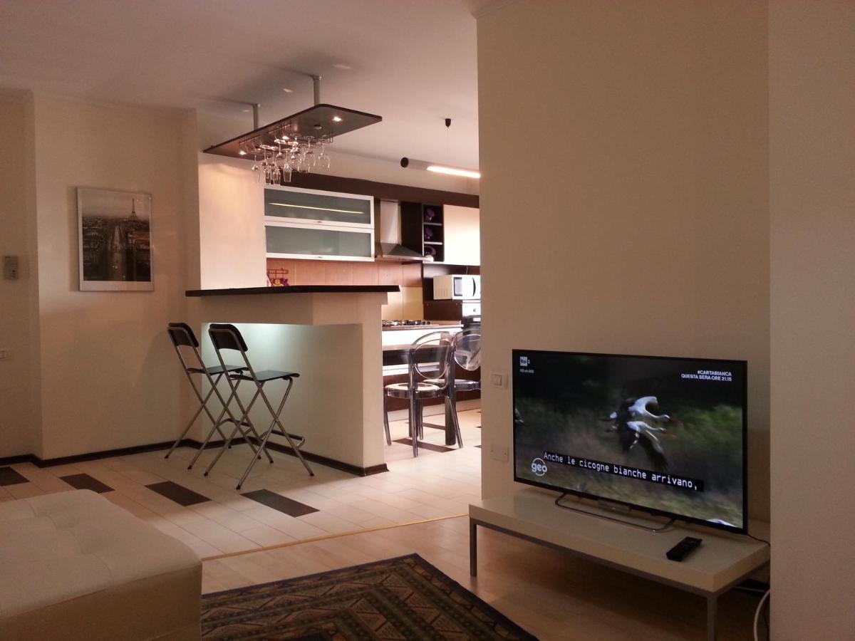 Apartment 3 Rooms Elegant Bükreş Dış mekan fotoğraf